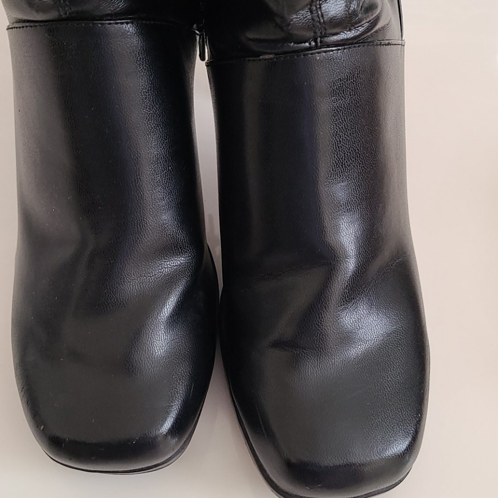 ๐ฅSEE NEW LISTING๐ฅ Diba Boots - Picture 14 of 16